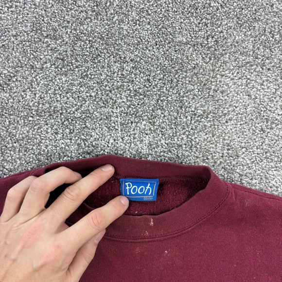 Vintage Winnie The Pooh Sweatshirt Mens Large Red Pooh Bear Eeyore Piglet - Picture 3 of 4